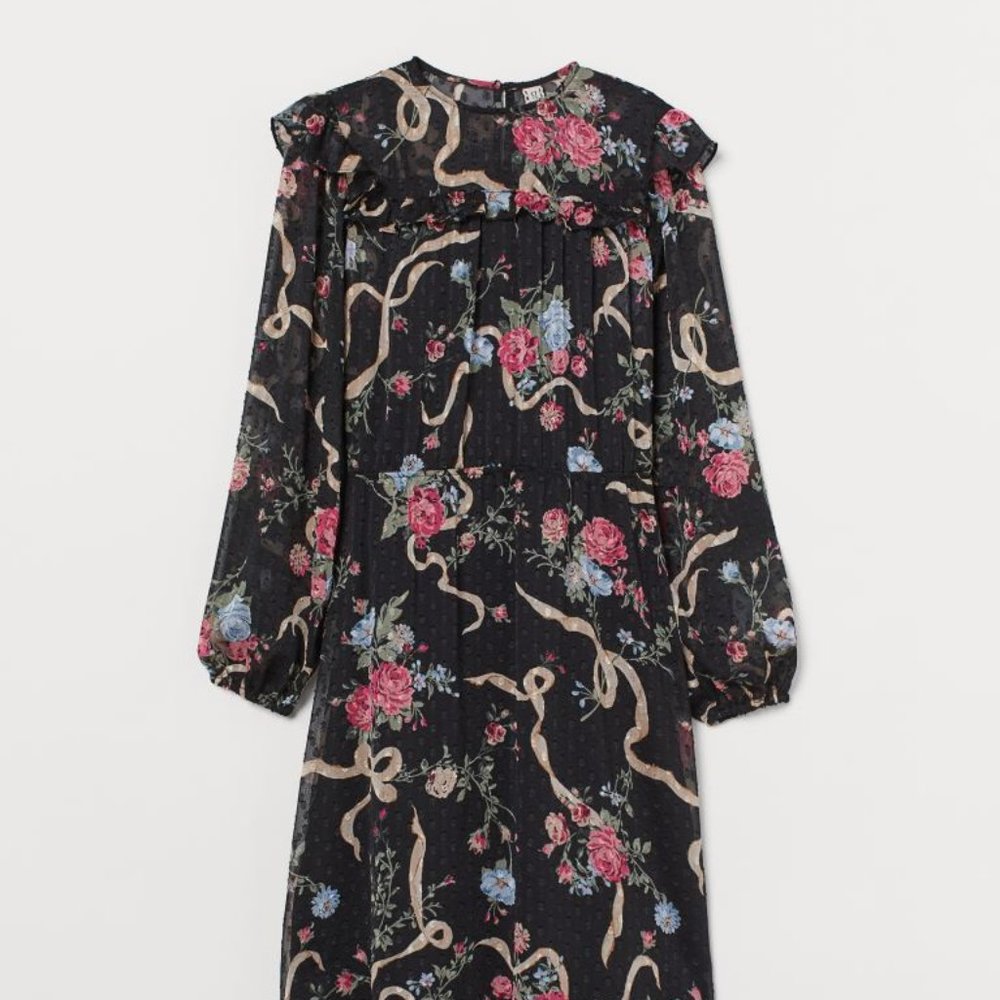 Ruffled Chiffon beautiful black/floral maxi dress in size S